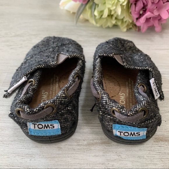 TOMS | Toddle One for One Gray Velcro Flats - Picture 3 of 7